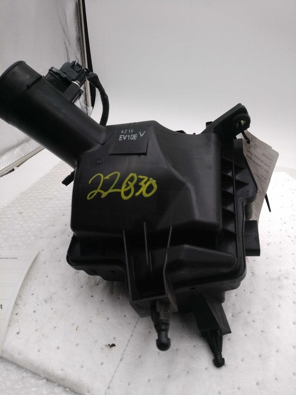 2015 INFINITI QX50 Air Cleaner Assembly Used 86K Miles OEM Part #508156