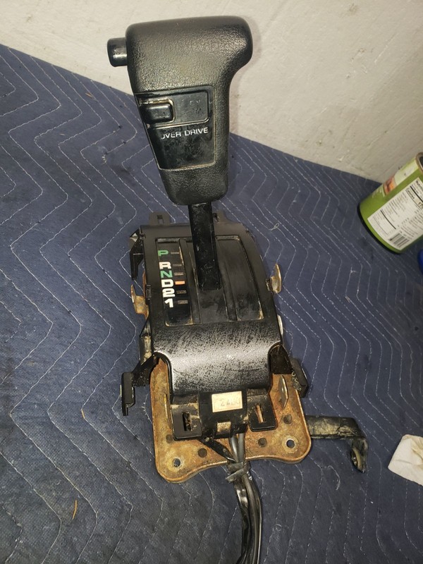 1986-97 Nissan D21 Hardbody Pathfinder Truck Automatic Shifter Console Auto 2WD