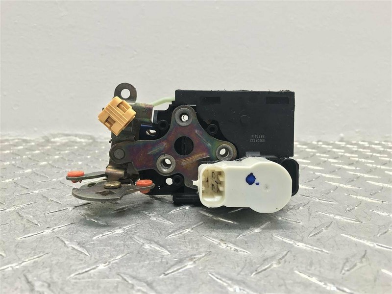 02-09 GMC ENVOY TRAILBLAZER PASSENGER DOOR LOCK ACTUATOR OEM 16872414
