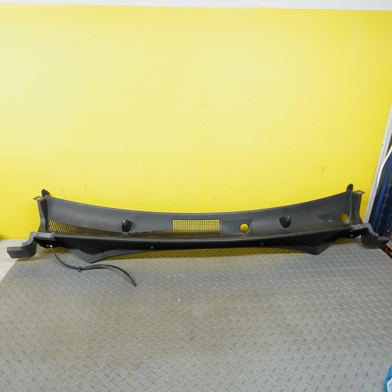 2024-2025 HYUNDAI SANTA FE FRONT WINDSHIELD COWL TRIM COVER PANEL 86151R6000