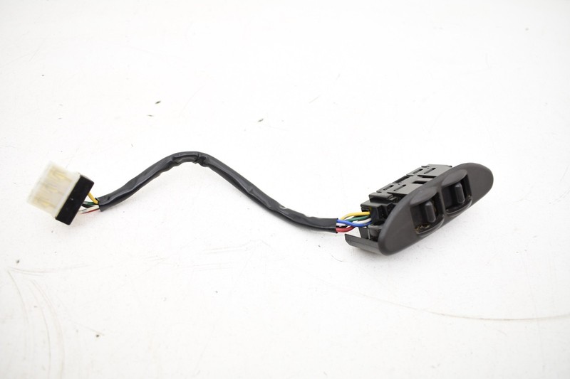 2004 Nissan 350Z Driver Left Power Seat Switch OEM KW57