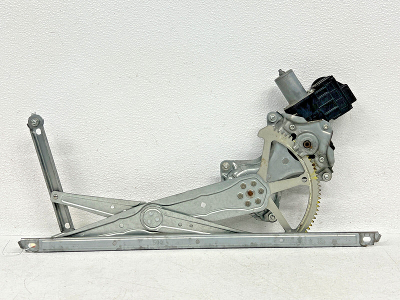 ⭐2014-2020 LEXUS IS200T FRONT RIGHT PASS SIDE DOOR WINDOW REGULATOR OEM LOT2449