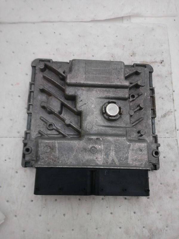 2015 AUDI A3 Engine Control Module ECM 2.0L OEM 06K907425B 94000 Miles