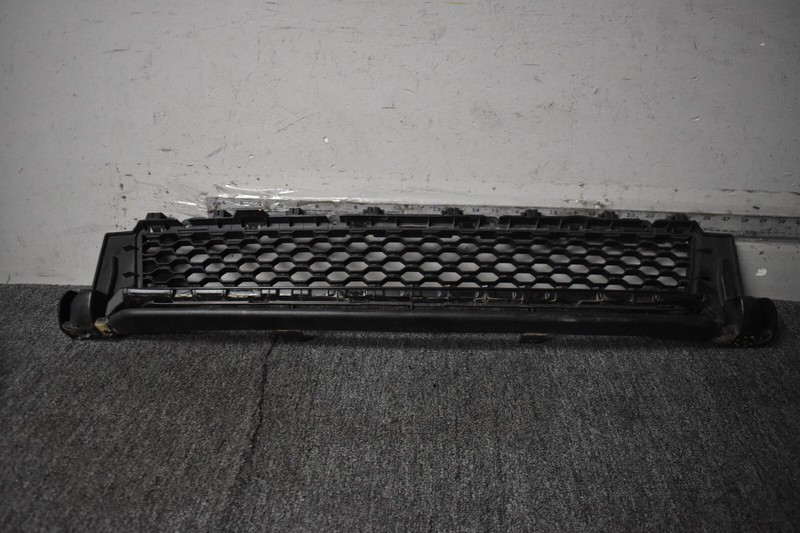 2015 JAGUAR XE X760 FRONT LOWER GRILLE FACTORY OEM