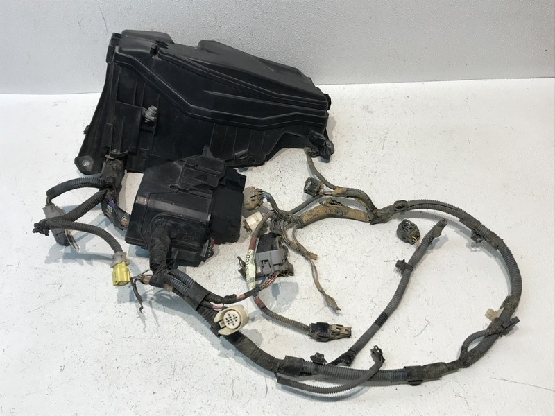 2007 -2017 Lexus LS460 Fuse Box Engine OEM 82112-50060-C