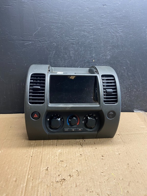 2005-2008 Nissan Xterra Radio A/C Heat Temperature Climate Control OEM ad6872 DG