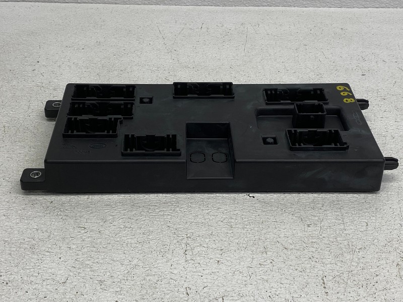 2017-2020 JAGUAR F-PACE BCM BCU BODY CONTROL UNIT MODULE OEM LOT668