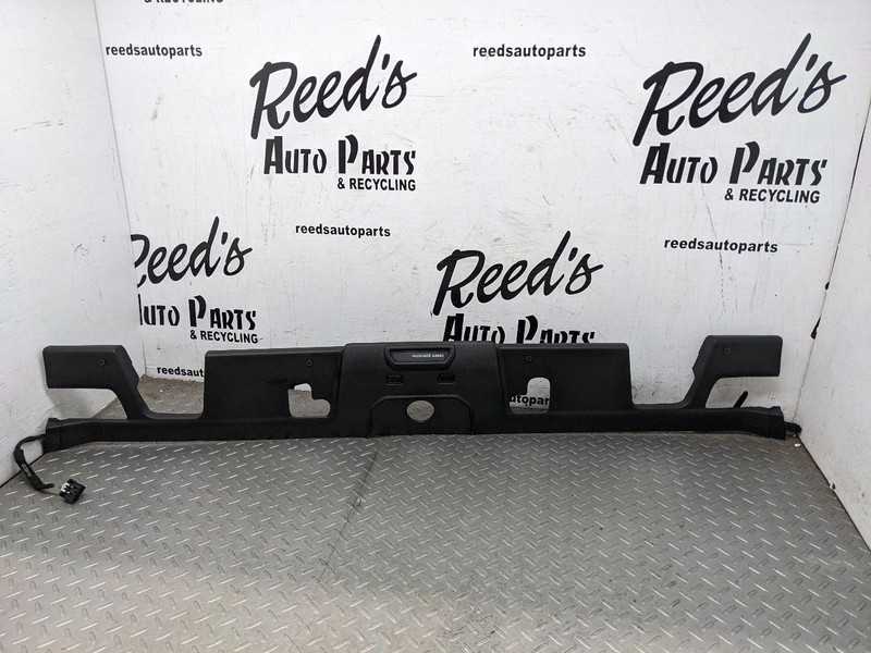 2019- 2020 JEEP WRANGLER FRONT WINDSHIELD HEADER TRIM COVER PANEL OEM 6VD86TRMAA