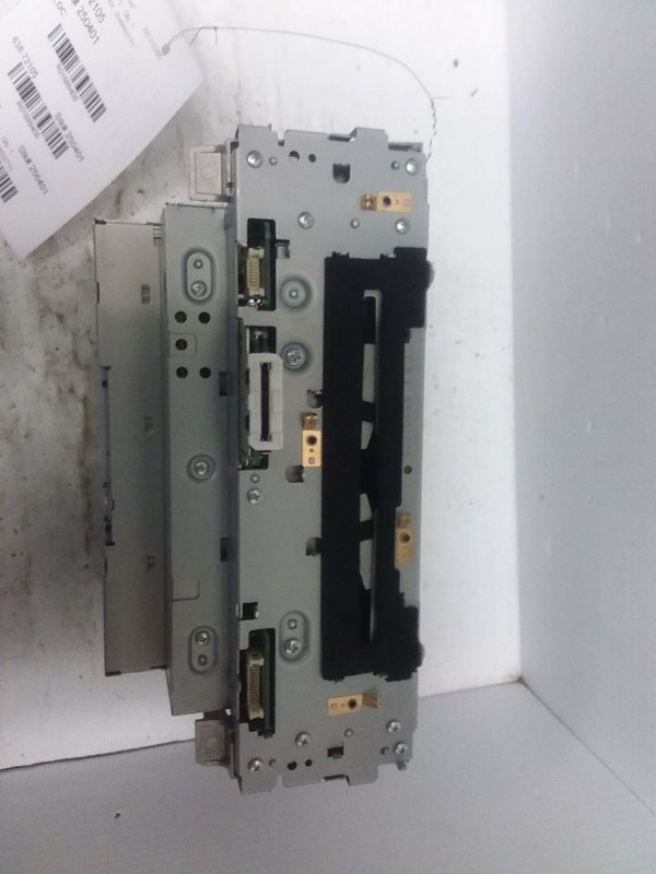 Radio Receiver 204 Type C250 Fits 13 MERCEDES C-CLASS 2049002711