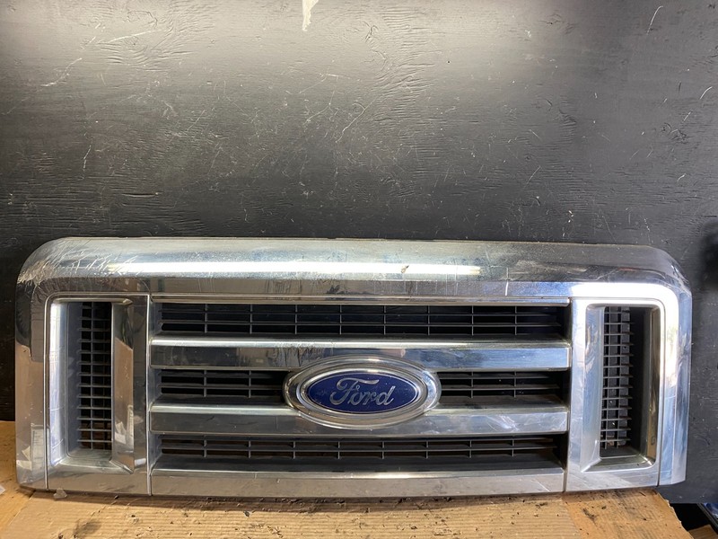 2008 to 2014 Ford Econoline E150 E250 Front Upper Chrome Grill Grille s5845 DG