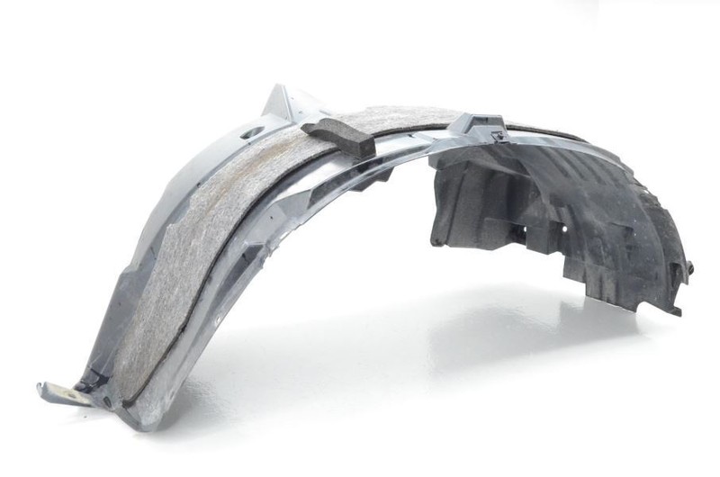 2017-2019 Nissan Titan 5.6L 4x4 Passenger Right Front Inner Fender Liner