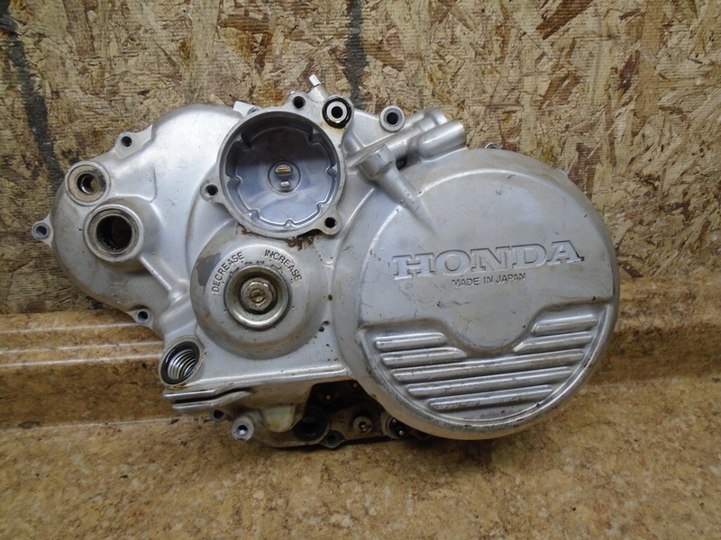 1987 Honda TRX350 TRX 350 4x4 Fourtrax Engine Clutch Cover Panel Case Casing 86