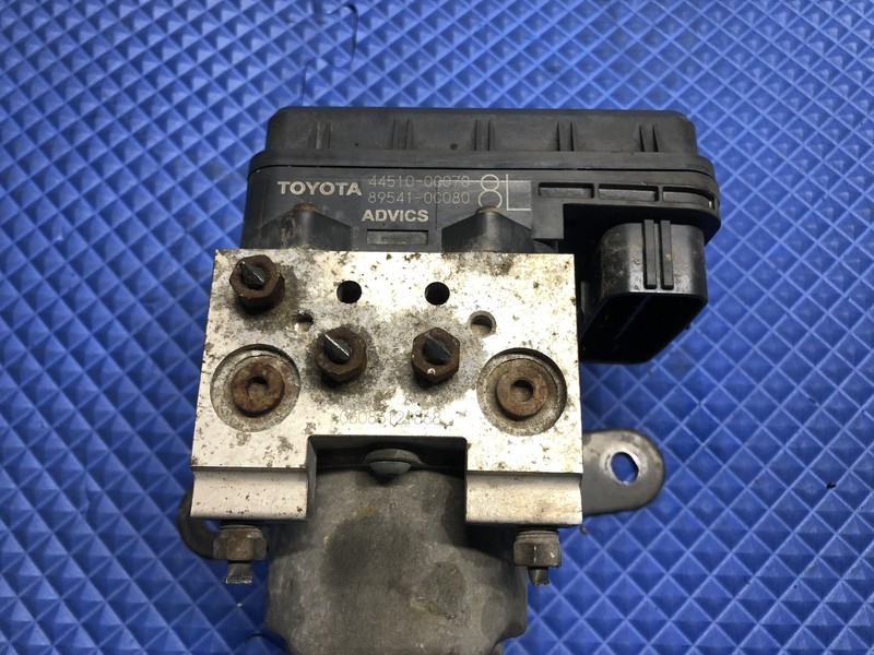 05-06 TUNDRA ABS Pump Anti Lock Brake Part Actuator Valve Pump 4x2 OEM ABS Pump