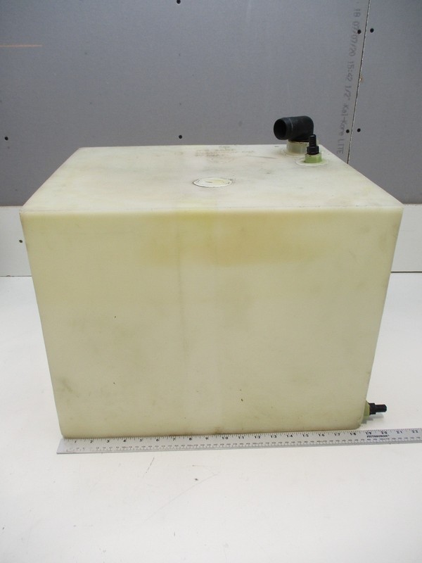 18 Gal Plastic Marine Boat RV Fresh Water Holding Tank