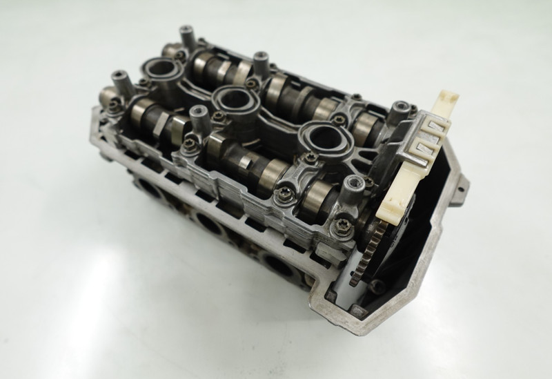 GOOD 2018 Can-Am Maverick X3 OEM COMPLETE Cylinder Head w/ Cams 420413369