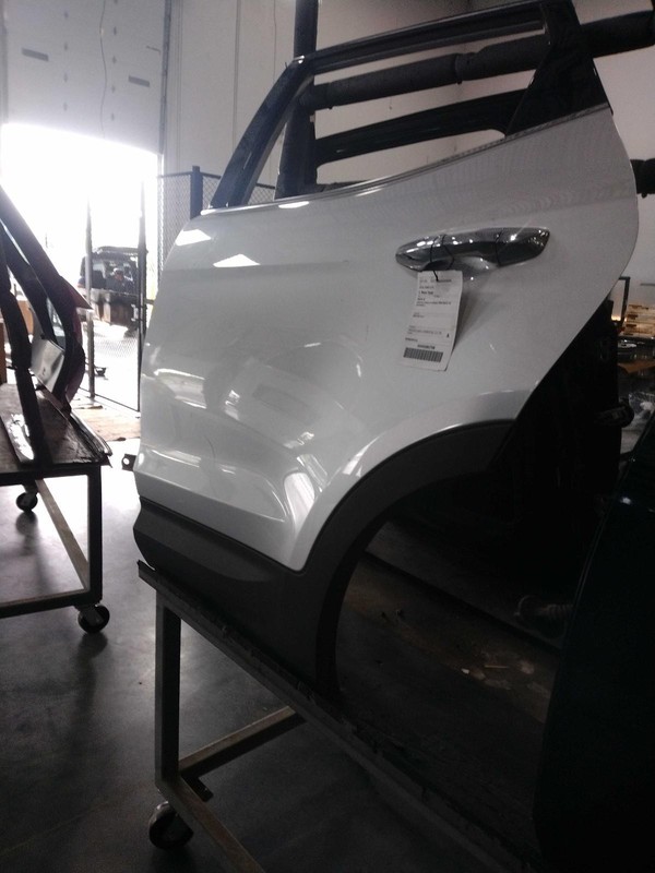 2016 Hyundai Santa Fe Left Rear Door Silver OEM Used Part Small Scratch