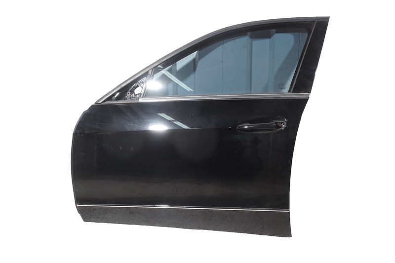 2010 - 2013 MERCEDES BENZ E350 W212 FRONT LEFT DRIVER SIDE DOOR OEM