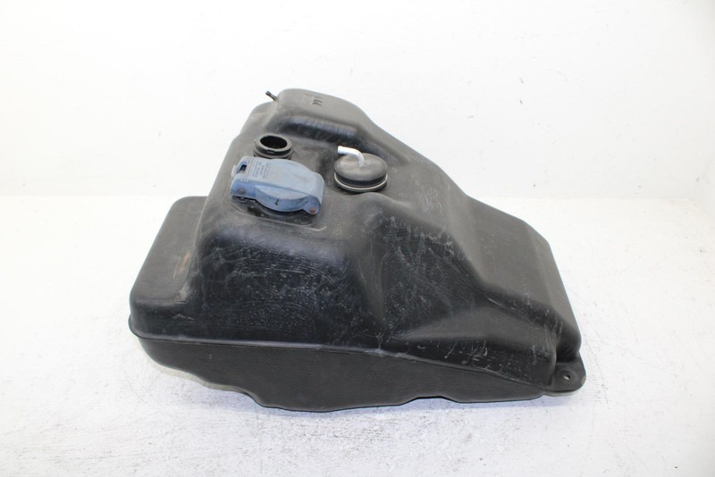 1996 Yamaha Vmax 600 Oem Fuel Gas Tank W/Suction Pipe 89A-24111-01-00 SY29