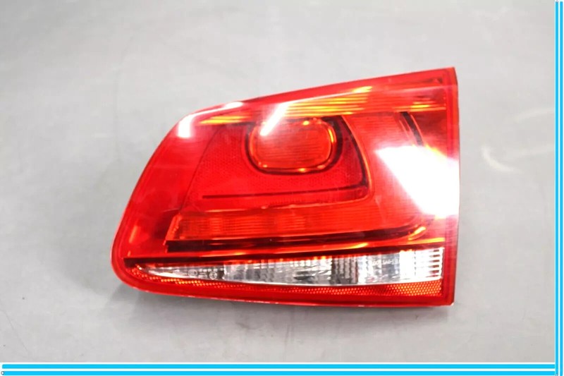 11-14 Volkswagen VW Touareg Right Passenger Inner Tail Light Lamp 7P6945094A OEM