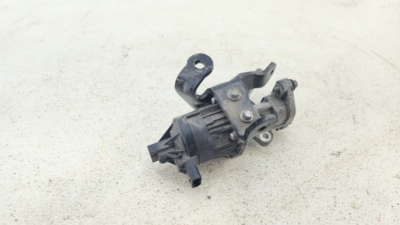 2020-2025 FORD ESCAPE TITANIUM 2.0L EGR VALVE OEM K2GZ-9D475-B OEM