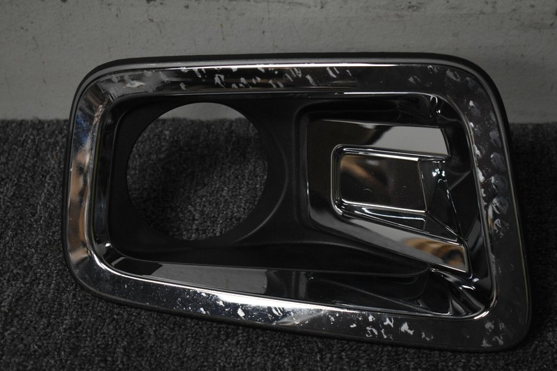 2016-2019 NISSAN TITAN FOG LIGHT BRACKET FRONT LEFT SIDE FACTORY OEM
