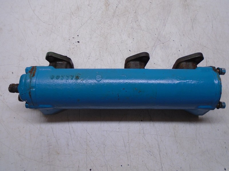 AA5 0979759 979759 OMC Starboard Exhaust Manifold V6 155 HP Stern Drive 312148