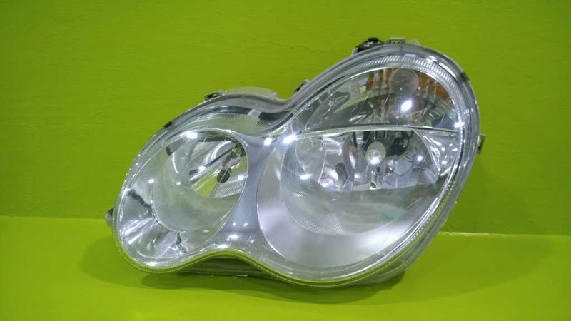 05 06 07 MERCEDES C230 DRIVER LEFT HEADLIGHT LAMP OEM 2950-53