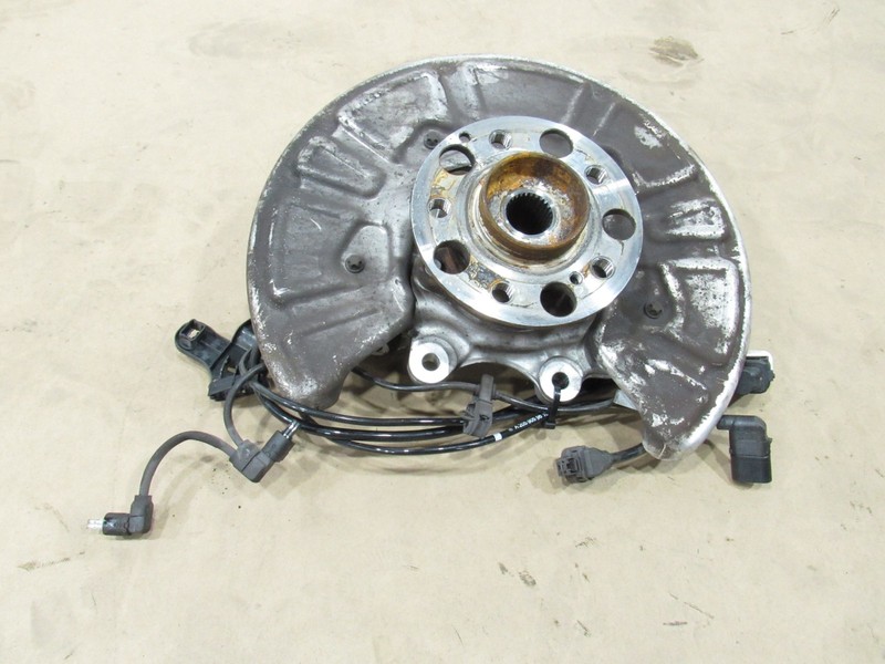 18-21 Mercedes C63 S W205 2020 4.0L RWD Rear Left Driver Spindle Knuckle Hub ;:O