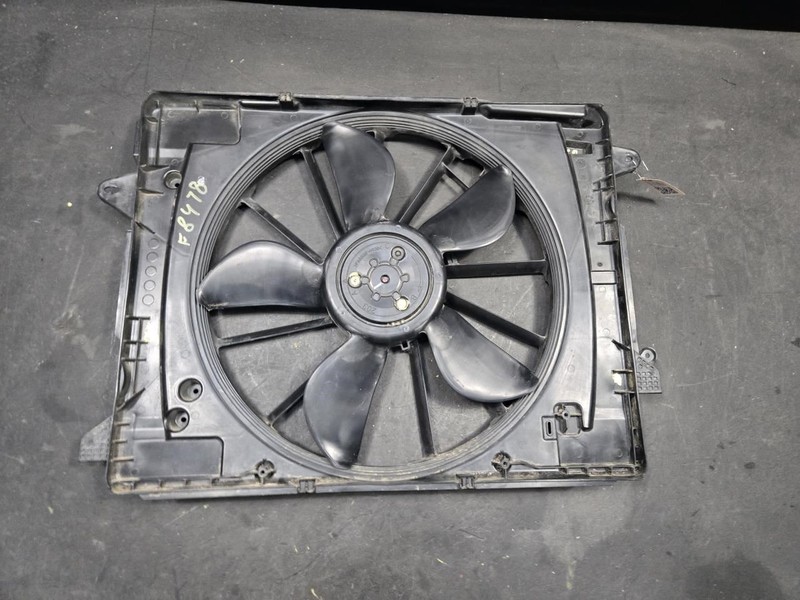 Radiator Cooling Fan Motor w/ Shroud 2023 Ford Maverick MX63-8C607-AA 2022-2026