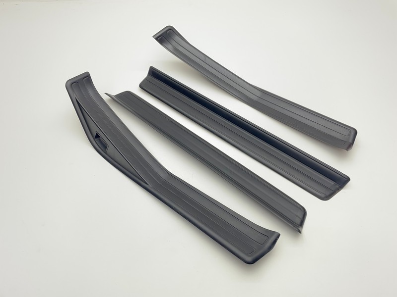 99-06 BMW 325 E46 FRONT REAR LEFT RIGHT SCUFF PLATE DOOR SILL TRIM SET KW776