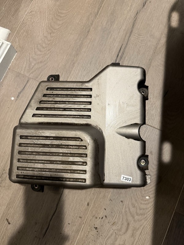 2001 HONDA CRV AWD A/T AIR INTAKE RESONATOR CHAMBER OEM 1997 1998 1999 2000