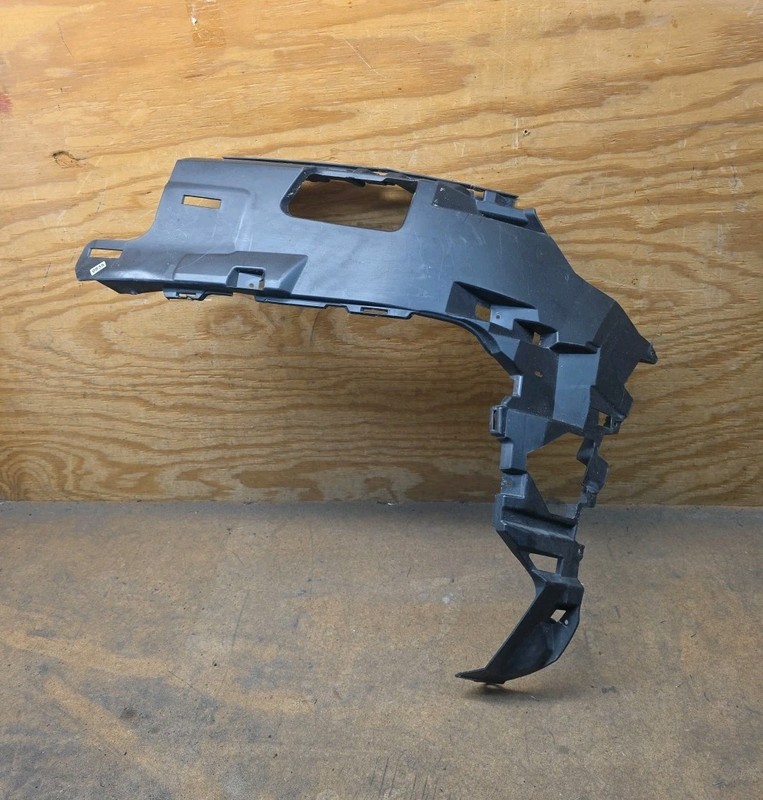 2017 2018 2019 Audi Q7 SUV Front Bumper LH Support Bracket 4M0807095E OEM