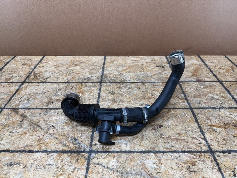 GENESIS GV70 2022-2025 OEM AIR BOX INTERCOOLER RIGHT PIPE INLET TUBE PIPE 3.5T