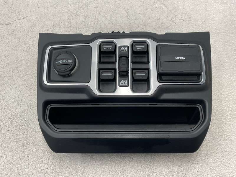 18 19 20 21 Jeep Wrangler Master Window Switch Media Aux Charge Port 1623 OEM