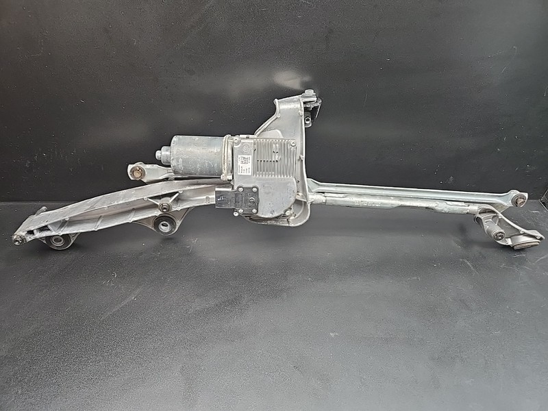 MERCEDES W222 S550 S560 S450 S63 S65 FRONT WINDSHIELD WIPER MOTOR LINKAGE OEM