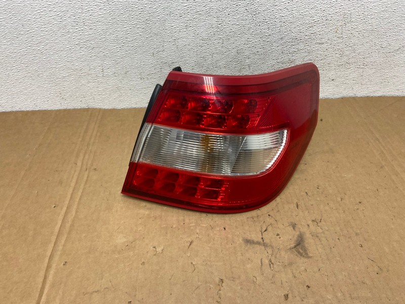 2007 to 2009 Lincoln MKZ Zephyr Right Passenger RH Side Tail Light Oem AD2820 LK