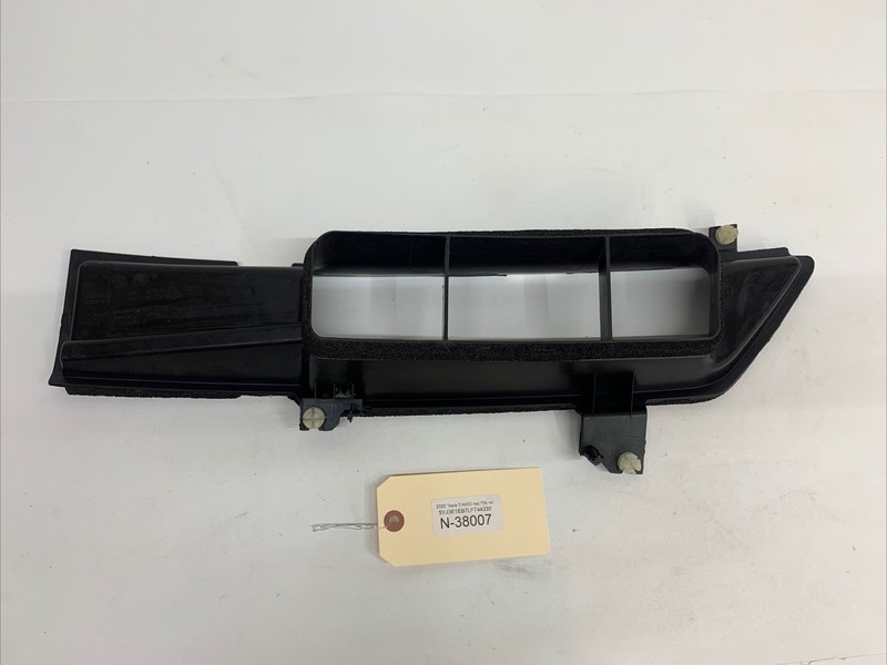 ⚡️2017-2023 TESLA MODEL 3 CABIN INTAKE UPPER DUCT 1090857-00-C 38007 B22
