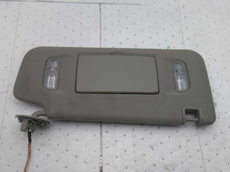 2016 Cadillac CT6 Black Used Sun Visor OEM Part #431232 4DR SED 125K Miles
