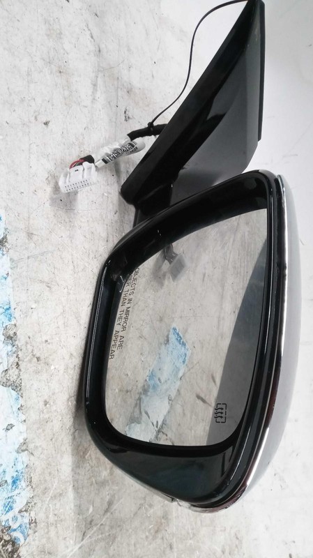 Used Right Door Mirror fits: 2015 Nissan Murano Power heated from 10/01/15 Right