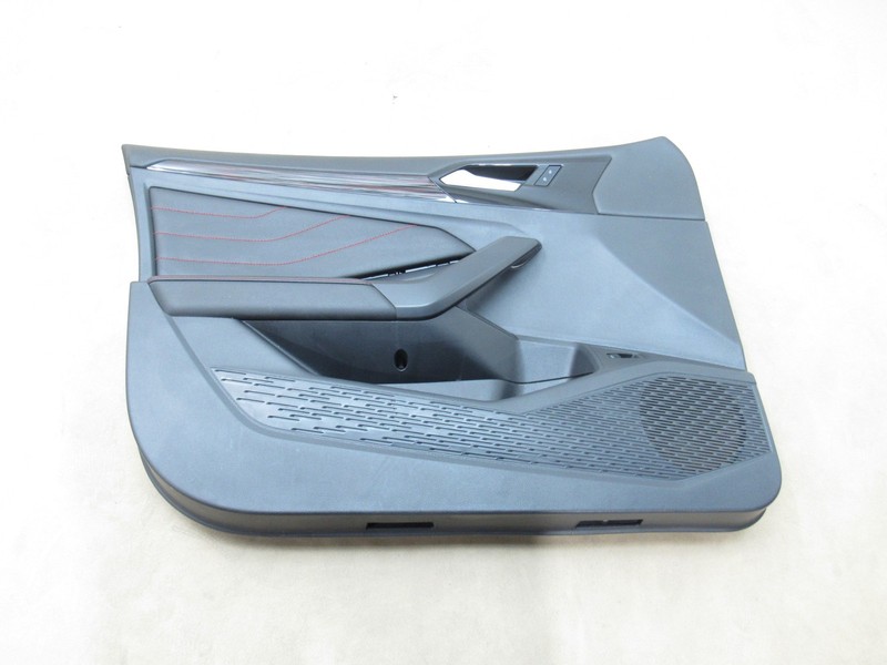 Volkswagen Jetta GLI 2022 Front Left Driver Door Trim Panel Cover 18 - 25 >
