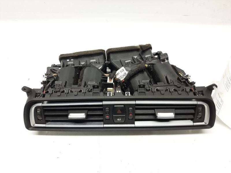 BMW F01 740i 750i Center AC Vent Air Condition Grille Middle 64229115859