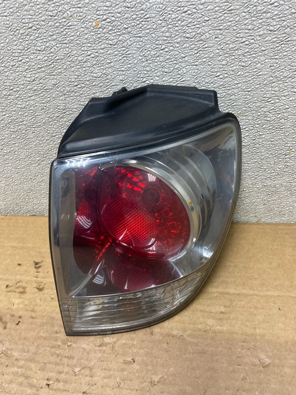 2001 2002 2003 Lexus Rx300 Right Passenger Rh Side Tail Light Oem AB5201 LK