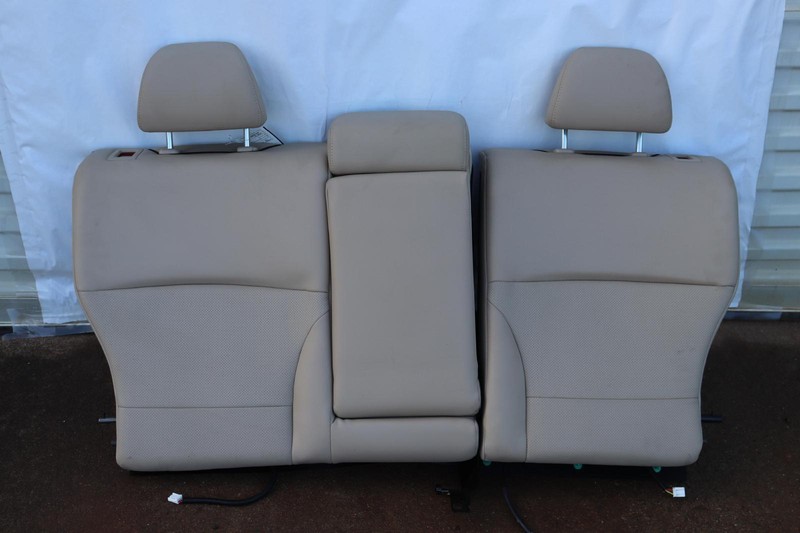 2017-2019 SUBARU LEGACY OUTBACK REAR SECOND ROW UPPER SEAT CUSHION LEATHER OEM