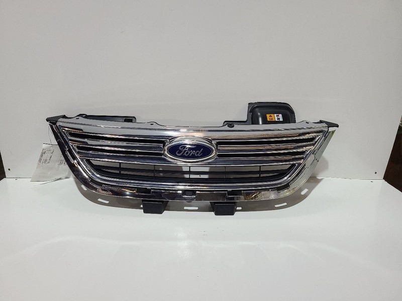 Grille 4 Door Upper Sedan 3 Bars Chrome Fits 11-13 FIESTA 588342