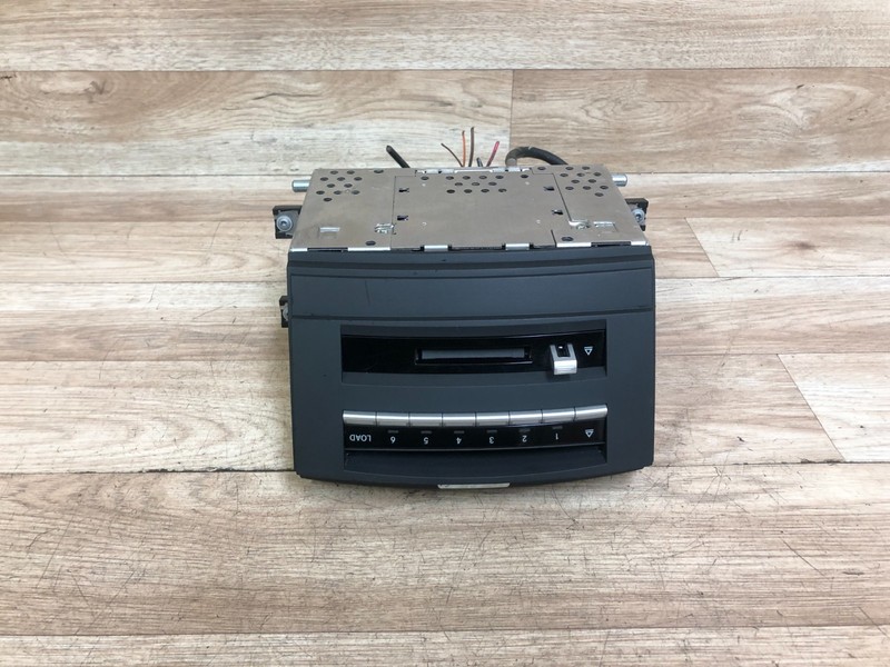 MERCEDES BENZ OEM S550 CL500 FRONT NAVIGATION COMMAND RADIO HEADUNIT 07-09