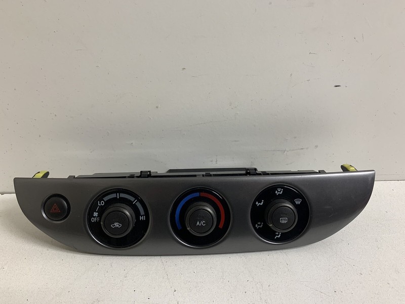 2002-2006 Toyota Camry w SecurityHeater AC Temperature Climate Panel HVAC Grey