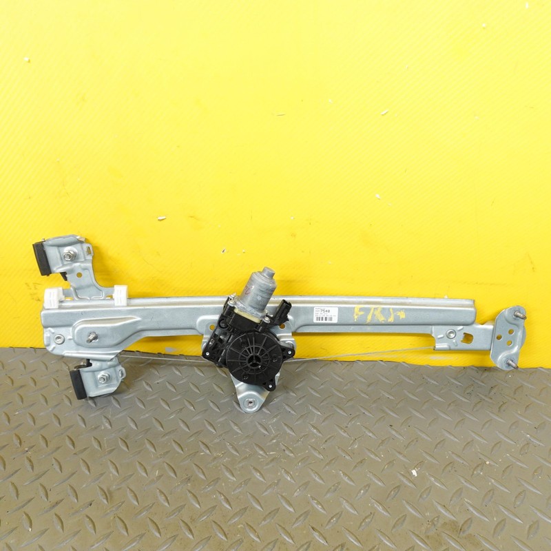 2020-2025 BUICK ENCORE GX FRONT RIGHT SIDE WINDOW REGULATOR W/ MOTOR 42817548
