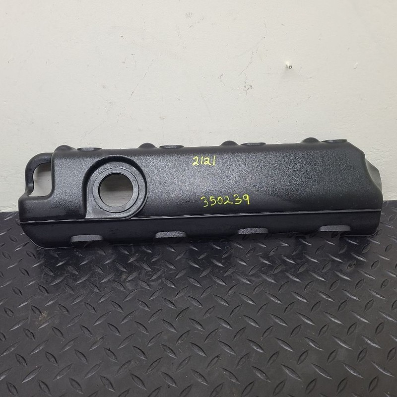 15-20 Chevrolet Tahoe Left Driver Valve Cover Insulator OEM 12703335