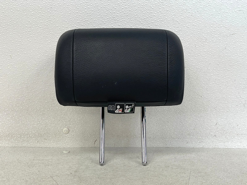 ⭐2014-2019 MERCEDES CLA45 AMG REAR CENTER SEAT HEADREST HEAD REST OEM LOT2645