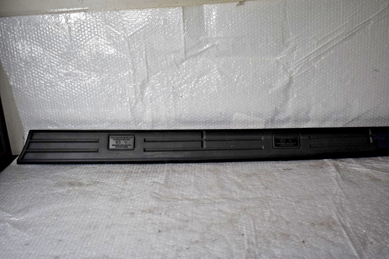 2019-2023 FORD RANGER REAR BEDSIDE LEFT MOLDING PROTECTOR OEM N1WB-E291A35-MA